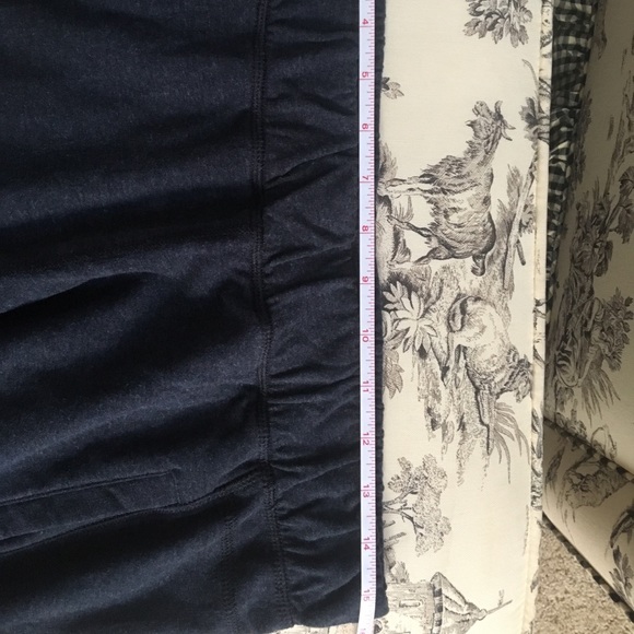 Lululemon Navy Jogger - Picture 7 of 7